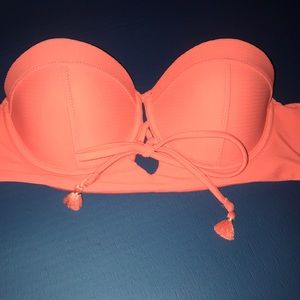 Aeropostale’s bikini top.